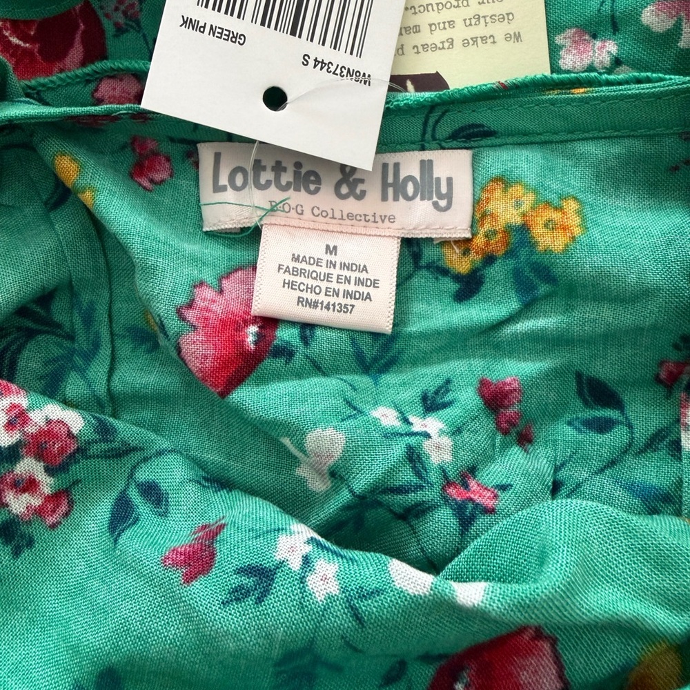Floral Green Ruffle Top - Picture 3 of 3